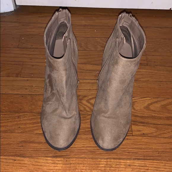 Apt. 9 Shoes - Nude Suede Booties